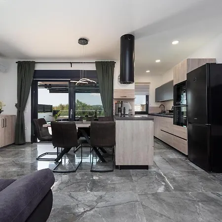 Blue Sky 2 Zadarvillas 别墅 图兰杰