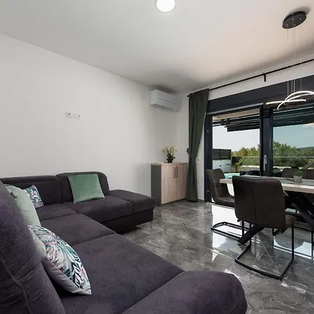 Blue Sky 2 Zadarvillas * 图兰杰