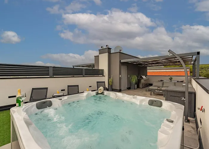 Blue Sky 2 Zadarvillas Турань